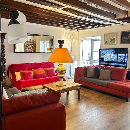 Apartment Spacious In Montparnasse Paris